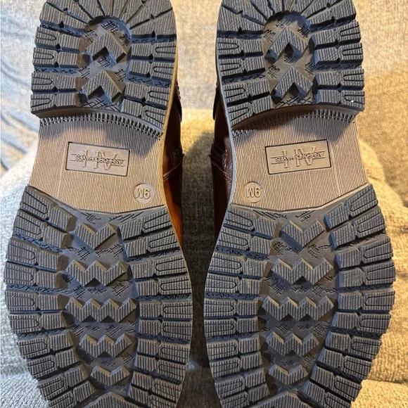 Men's Ashford Hayes Cade Brown Leather Boots Size 9 - Picture 4 of 8